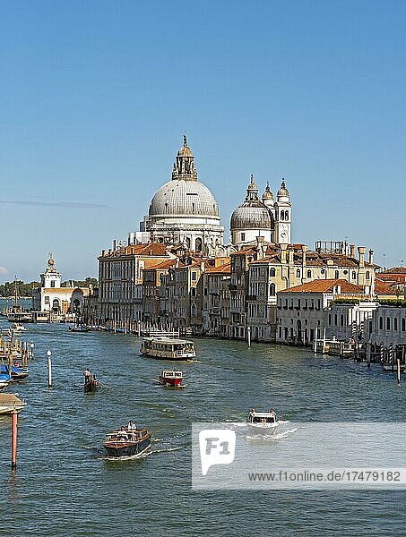 Canal Grande  Grand Canal  and Basilica di Santa Maria della Salute  Venice  Italy  Europe