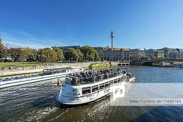 Excursion boat on the Spree near Museum Island  Berlin  Germany  Europe