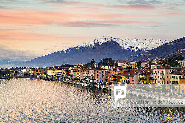 Colorful houses of Gravedona and mountains at dawn  Lake Como  province of Como  Lombardy  Italian Lakes  Italy  Europe