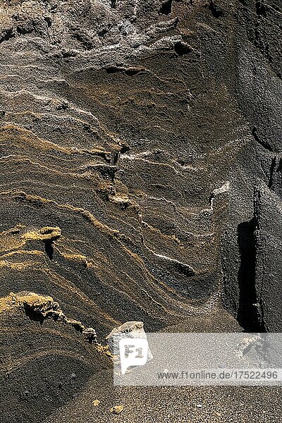Bunte Sandsteinwand  Vulkangestein  bei La Caleta  El Hierro  Kanarische Inseln  Spanien  Europa