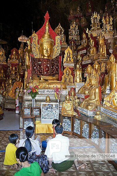 Pindaya Cave with over 8000 Buddha statues  Shwe U Min Pagoda  Pindaya  Myanmar  Pindaya  Myanmar  Asia