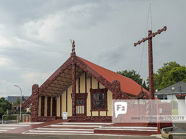 Tamatekapua Meeting House in Ohinemutu am Lake Rotorua  Rotorua  Nordinsel  Neuseeland  Ozeanien