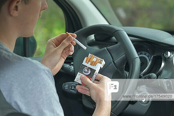 Smoking  Cigarette  Car  Symbol photo