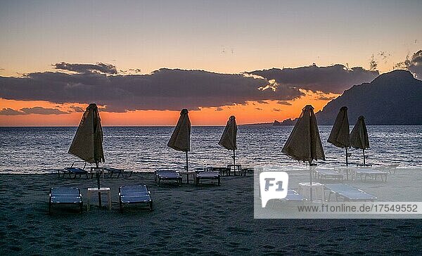 Sonnenuntergang  Sandstrand  Plakias  Südküste  Kreta  Griechenland  Europa
