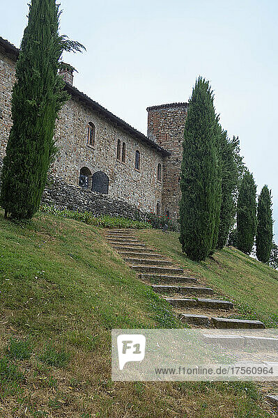 Europa  Italien  Piacenza - Region Emilia Romagna. Die Burg von Rivalta mit den befestigten Mauern