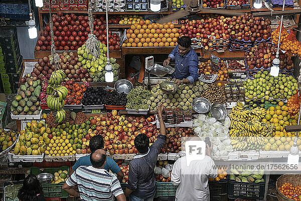 Obstmarktstand  Panjim-Markt  Panjim (Panaji)  Goa  Indien  Asien