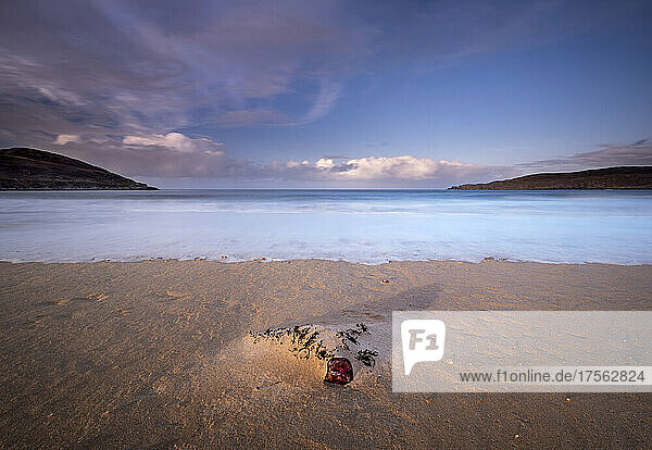 Red Stone  Torrisdale Bay  nahe Torrisdale  Sutherland  Schottische Highlands  Schottland  Vereinigtes Königreich  Europa