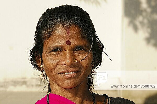 Indian woman  portrait  Udaipur  Rajasthan  North India
