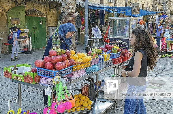 Fruchtsäfte  Souk  Altstadt  Akko  Israel  Asien
