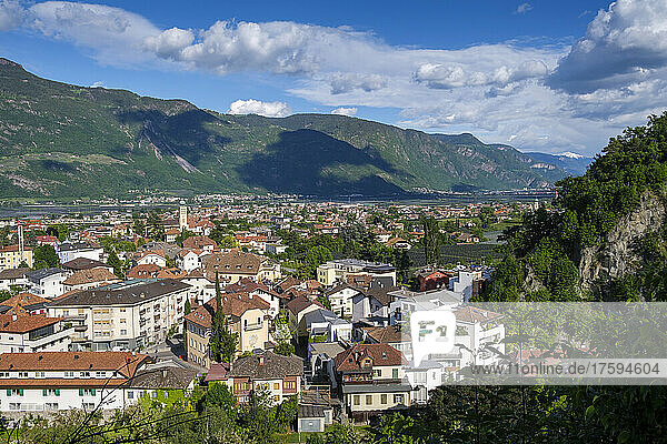 Italy  South Tyrol  Lana  Town in Etsch Valley seen from Braunsberg