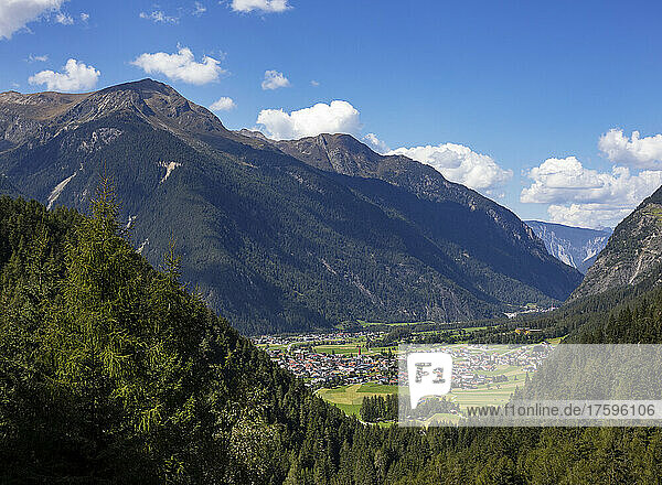 Austria  Tyrol  Umhausen  Otztal valley in summer with village in background