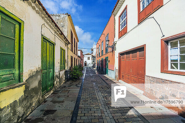 Spain  San Sebastian de La Gomera  Empty alley stretching between old town houses