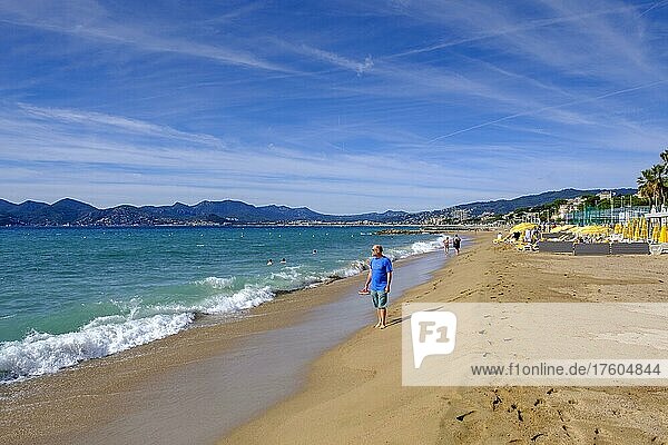 Strand Plage Croisette  Cannes  Département Alpes-Maritimes  Provence-Alpes-Cote d'Azur  Frankreich  Europa