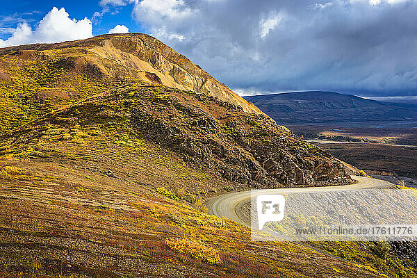 Park Road along Polychrome Pass with fall colors on the tundra; Denali National Park & Preserve  Interior Alaska  Alaska  United States of America