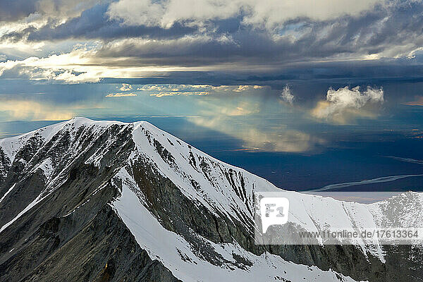 Muldrow-Gletscher auf dem schneebedeckten Mount McKinley.