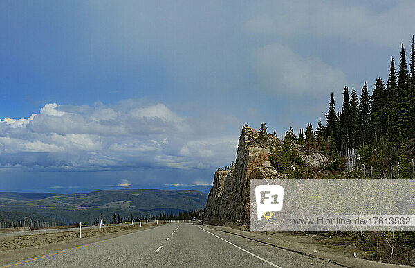 Highway 97C zwischen Merritt und Kelowna  BC  Kanada; British Columbia  Kanada