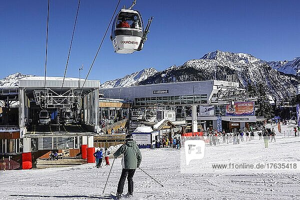 Verdons cable cars and Jardin Alpin  Couchevel town centre  Savoie department  France  Europe
