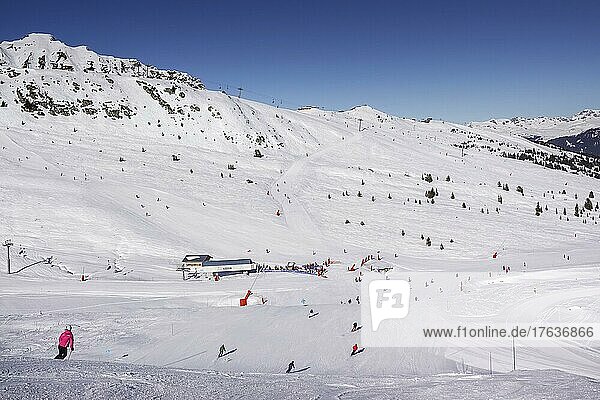 Ski slope at Les Suisses ski lift  Vallee de Courchevel  Savoie department  France  Europe