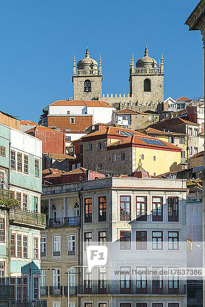 Portugal  Porto  Old town buildings with cathedral towers in background
