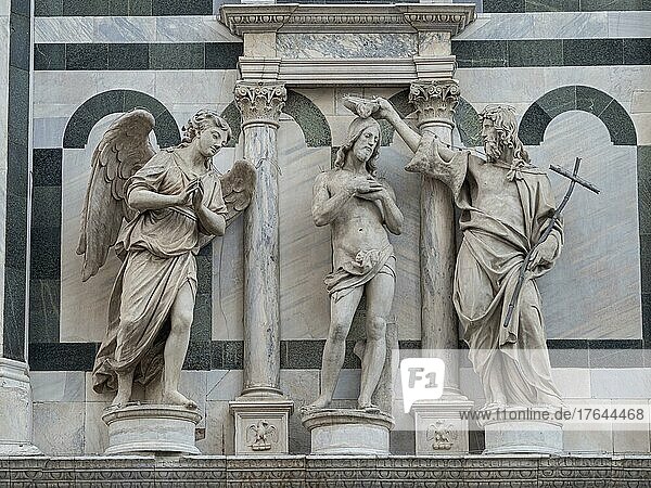 Skulptur  Johannes der Täufer tauft Christus  Baptisterium  Detailansicht  Battistero  Duomo Santa Maria del Fiore  Florenz  Toskana  Italien