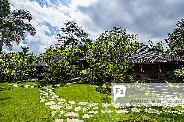 bungalow's at luxury resort in Bali