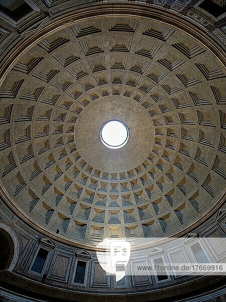 Dome of the Pantheon  interior view  Roman antiquity  Roman Catholic Church of Santa Maria ad Martyres  Rome  Lazio  Italy  Europe