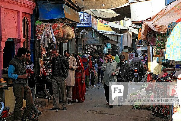 Straßenszene in der Altstadt von Bikaner  Rajasthan  Nordindien  Indien  Asien