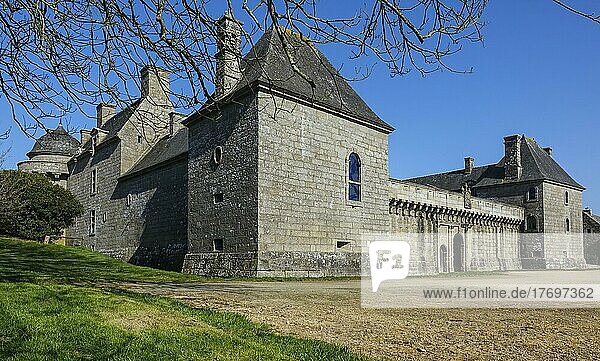 Schloss Chateau de Kergroadez  Breles  Pays des Abers  Departement Finistere Penn ar Bed  Region Bretagne Breizh  Frankreich  Europa