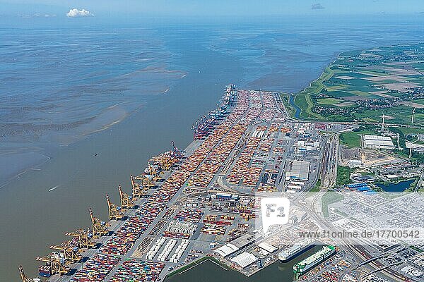 Luftbild des Container Terminal Bremerhaven  Container  Containerschiff  Handelsschiff  Logistik  Handel  Weser  Bremerhaven  Bremen  Deutschland  Europa