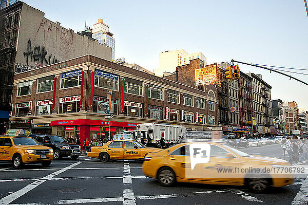 Ny Taxis in Chinatown  Manhattan  New York  Usa