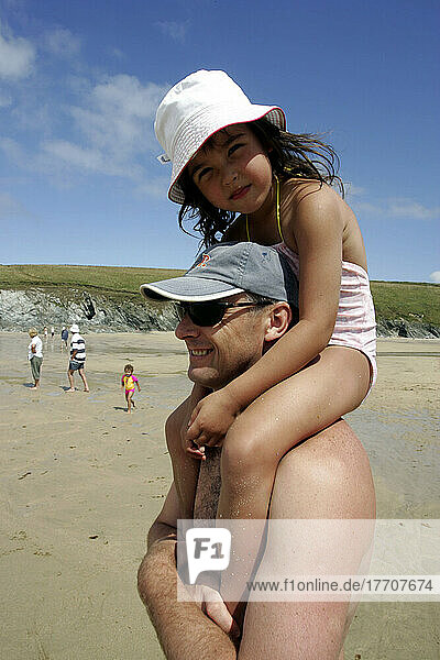 Family/ Kids On Beach Chris Martin/ Axiom