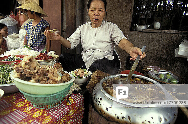 Eine Marktszene in Hue  Vietnam