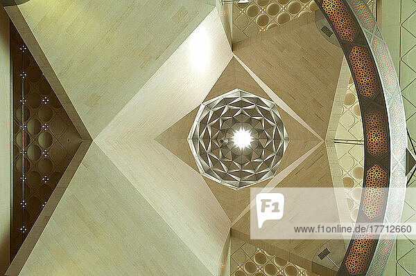 Detail der Decke im Inneren des Museums für Islamische Kunst; Doha  Katar