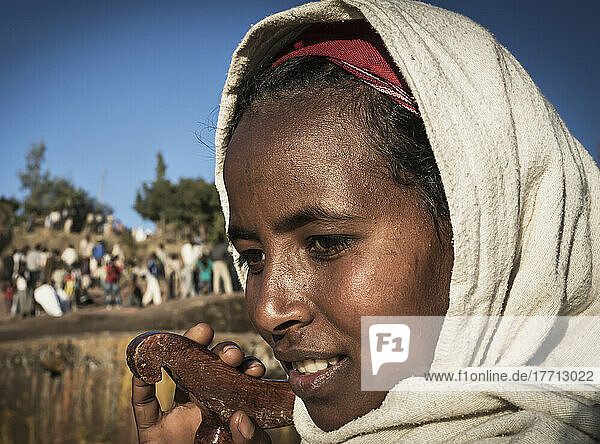 Porträt eines jungen äthiopischen Pilgers; Lalibela  Äthiopien