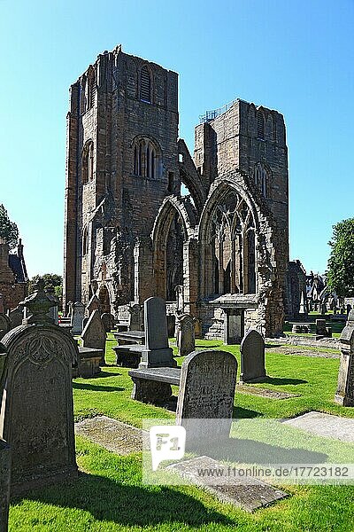 Elgin  Ruine der Kathedrale  gotische Kreuzbasilika  genannt Laterne des Nordens  Schottland  Großbritannien  Europa