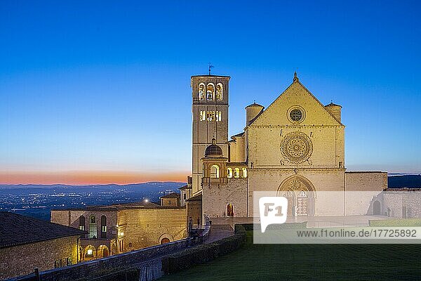Basilica of San Francesco  UNESCO World Heritage Site  Assisi  Perugia  Umbria  Italy  Europe