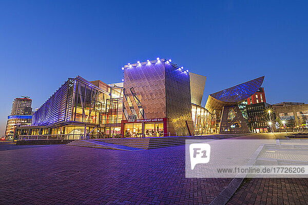 Lowry Centre at dusk  Salford Quays  Manchester  England  United Kingdom  Europe