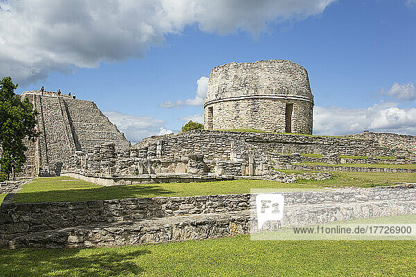 Round Temple in centre and Kukulcan Temple (Castillo)  Mayan Ruins  Mayapan Archaeological Zone  Yucatan State  Mexico  North America
