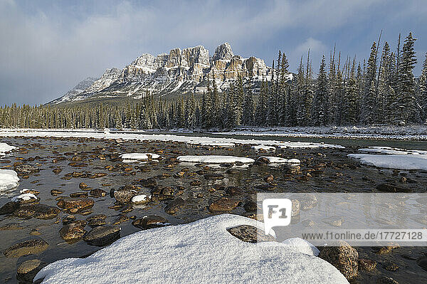 Castle Mountain and the Bow River after an early winter snowfall  Banff National Park  UNESCO World Heritage Site  Alberta  Canadian Rockies  Canada  North America