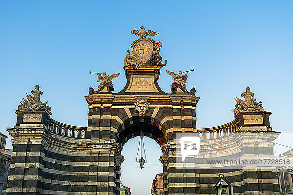 Porta Garibaldi (Porta Ferdinandea)  1768 triumphal arch  low angle view  Catania Sicily  Italy  Mediterranean  Europe