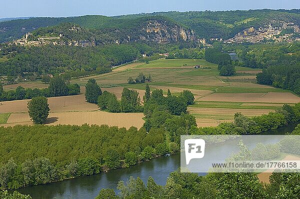Castelnaud  Fluss Dordogne  Castelnaud la Chapelle  Perigord  Dordogne-Tal  Perigord Noir  Aquitanien  Frankreich  Europa