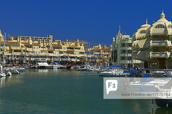 Puerto Marina  Yachthafen  Benalmadena  Provinz Malaga  Costa del Sol  Andalusien  Spanien  Europa