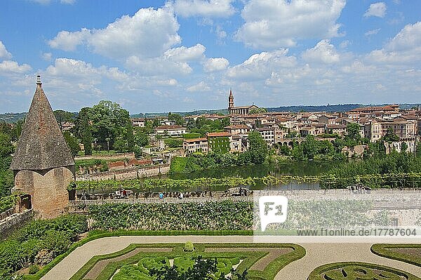 Albi  Palais de la Berbie  Fluss Tarn  Toulouse Lautrec Museum  Französischer Garten  Tarn  Midi-Pyrenäen  Frankreich  Europa
