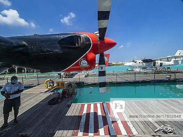 Pontoon with seaplanes  De Havilland Canada DHC-6 300 Twin Otter  Malé International Airport  Hulhulé  Maldives  Asia