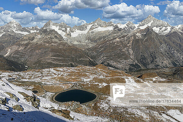 Blick vom Gornergrat  3100m  auf Weisshornberge mit Zinalrothorn und Aschhorn  Zermatt  Wallis  Schweizer Alpen  Schweiz  Europa