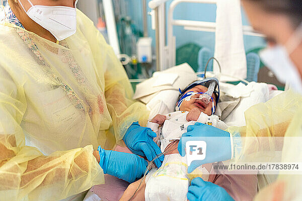 Bronchiolitis epidemic in a hospital pediatric ward.