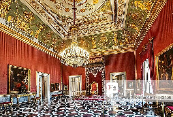 Thronsaal im Königspalast  Palazzo Reale  Neapel  Golf von Neapel  Kampanien  Süditalien  Italien  Europa