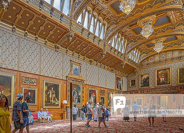 Gemäldegalerie bei der Queen in Windsor Castle innen London England  Großbritannien  Europa