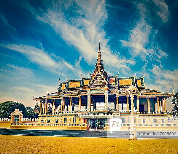 Vintage Retro-Effekt gefiltert Hipster-Stil Bild der Royal Palace Komplex  Phnom Penh  Kambodscha  Asien