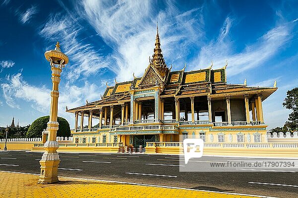 Phnom Penh Touristenattraktion und berühmtes Wahrzeichen  Königspalastkomplex  Kambodscha  Asien